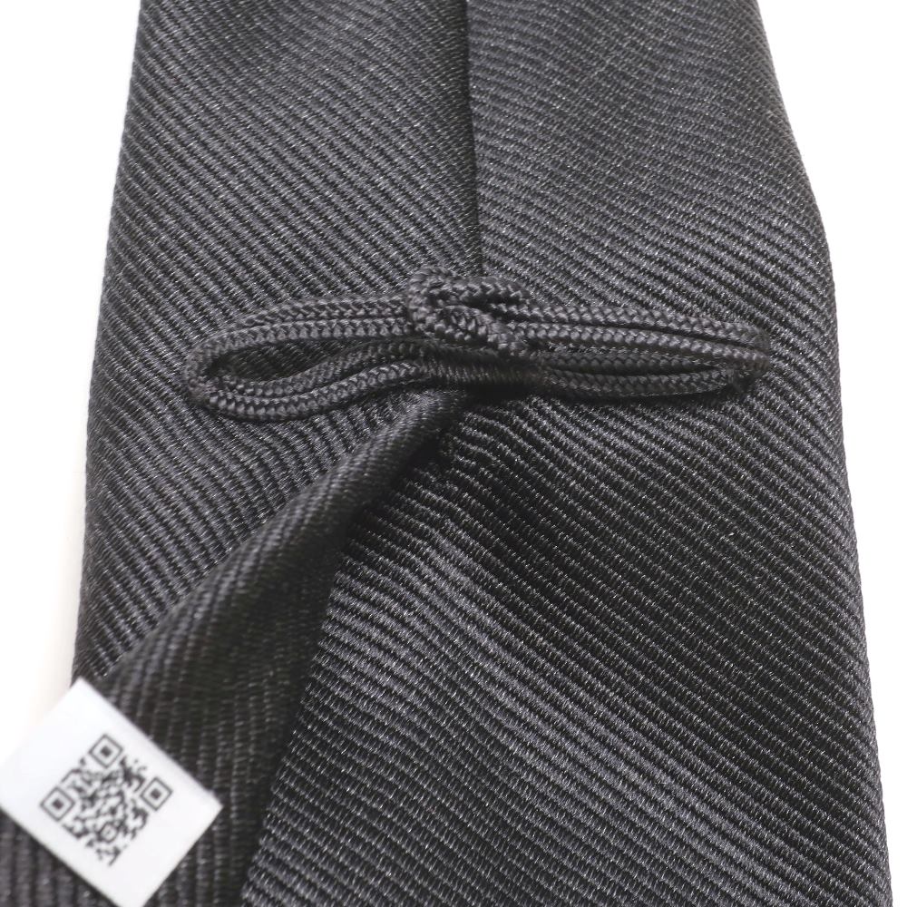 究極の定番｜刻々 - 無地｜KOKKOKU SOLID シグネチャーライン ハンドメイドトレピエゲ 超高密度レップ織り ソリッド ネクタイ 杢チャコールグレー